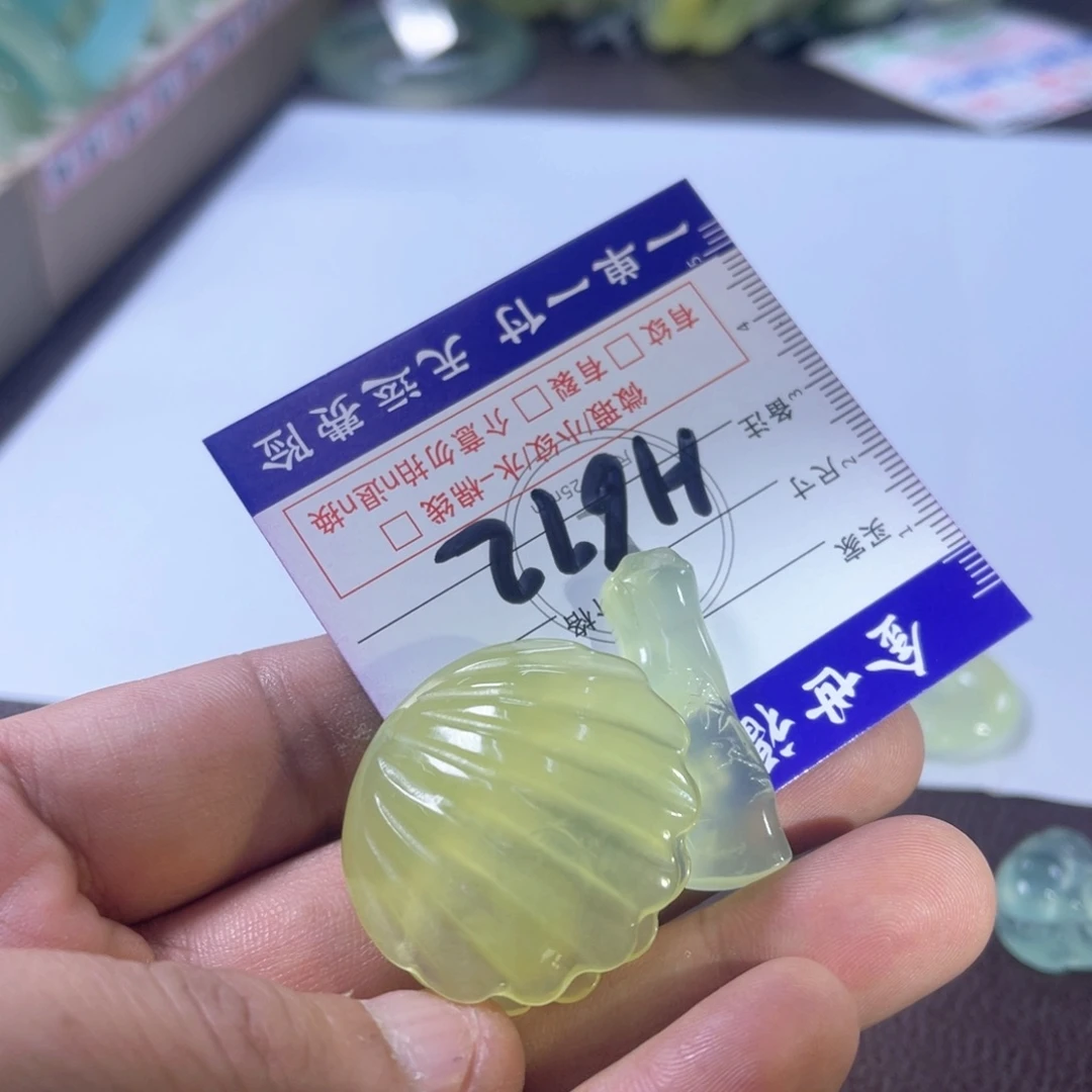 未镶嵌蛇纹石玉手镯（圆镯）