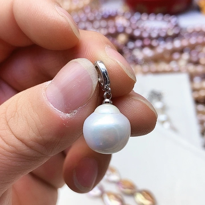 淡水珍珠颈饰合金