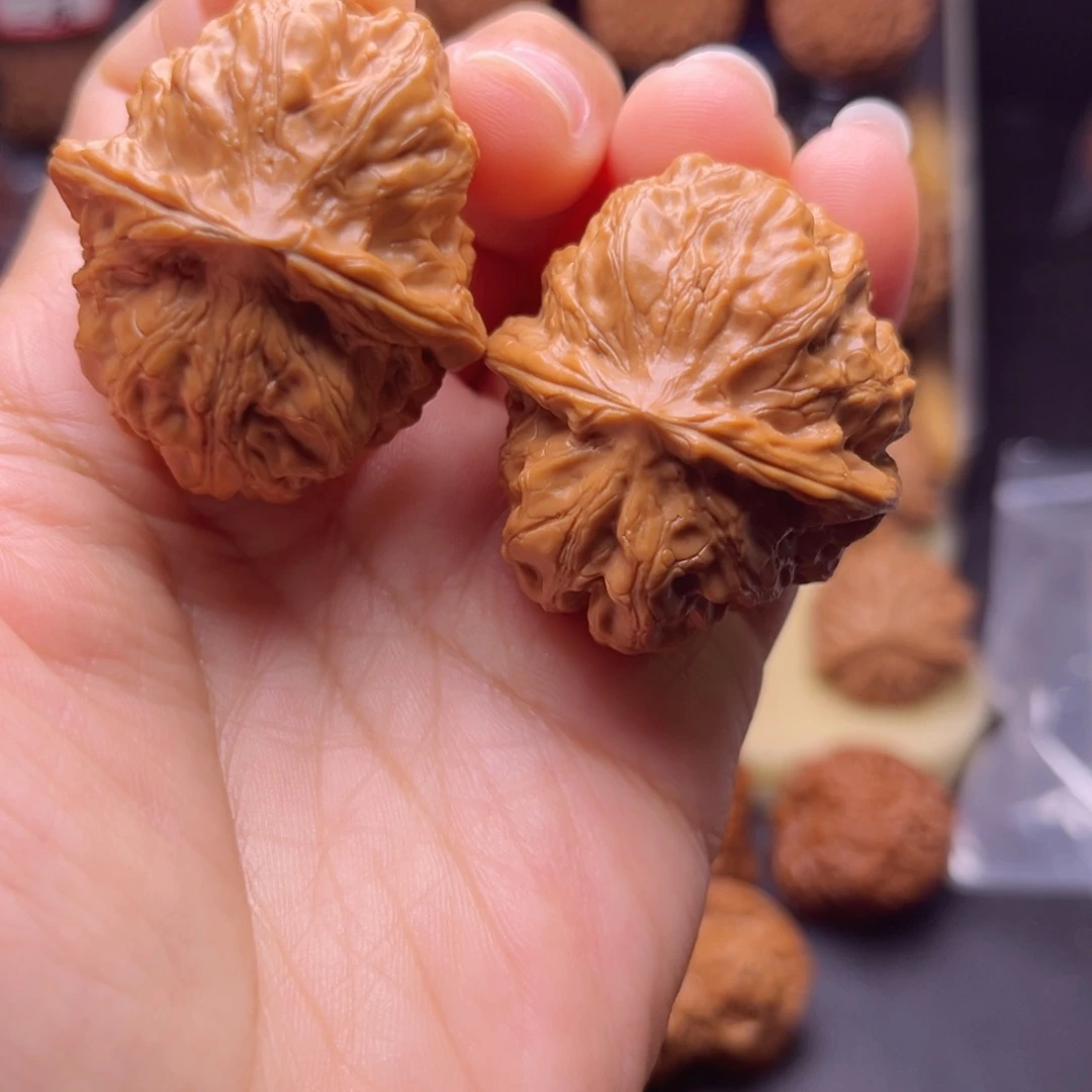 文玩核桃吊坠门头沟元宝