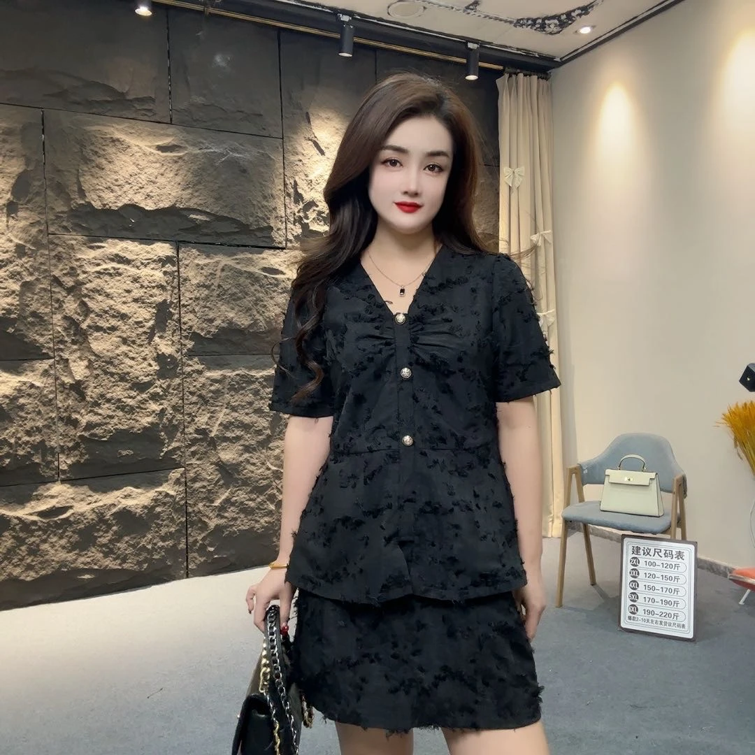 法式极简风时尚套装复古洋气黑色连衣裙碎花修身高腰夏季显瘦