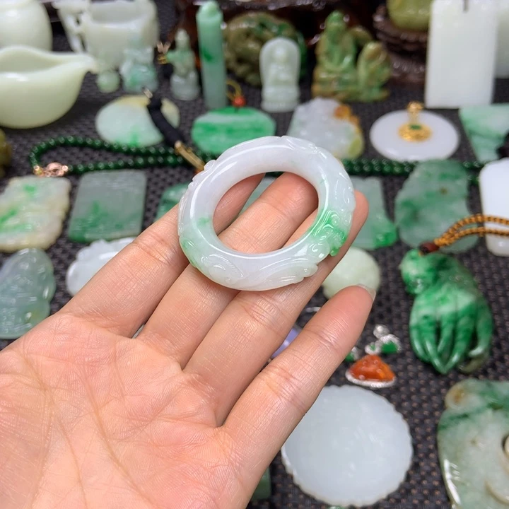 大***T未镶嵌挂件翡翠清