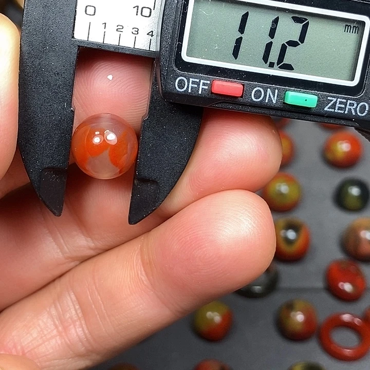 南红玛瑙未镶嵌挂件