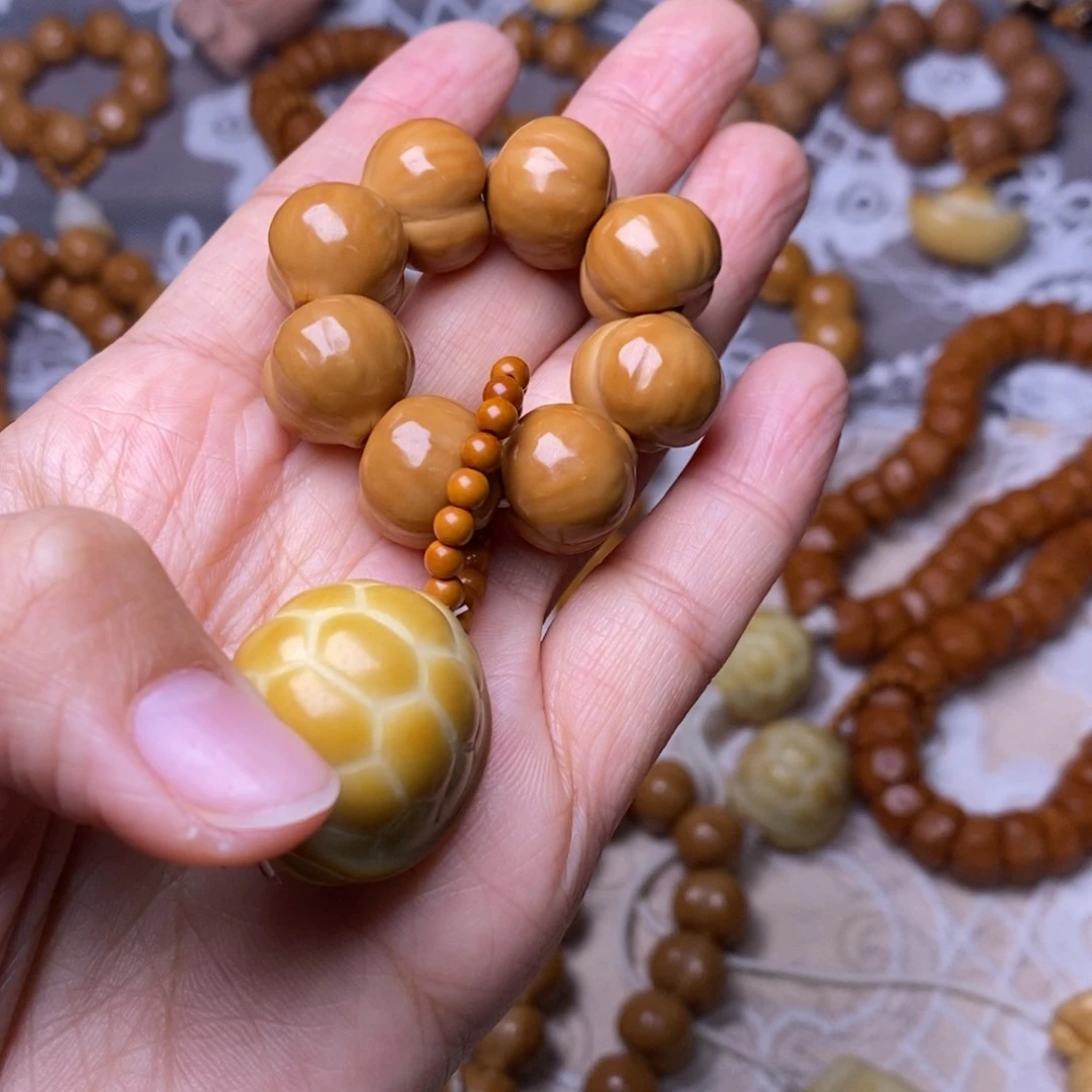 把件猴头核桃柯基屁桃龟甲