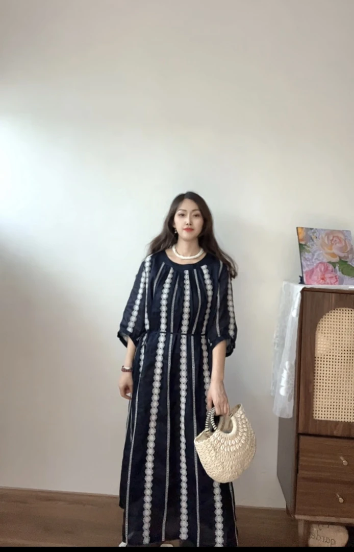 璞以 / 绮韵重工刺绣双色条纹连衣裙