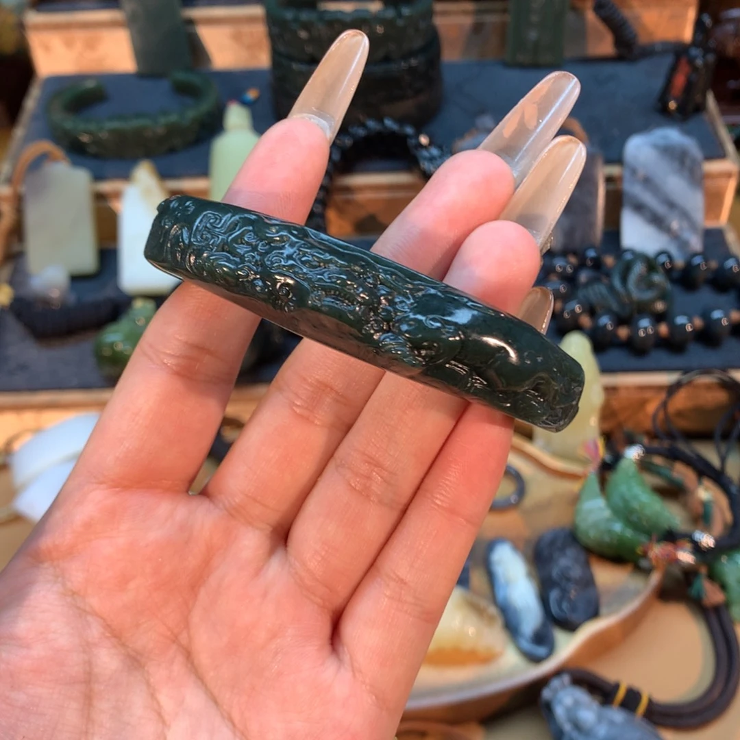 和田玉（糖玉）未镶嵌挂件