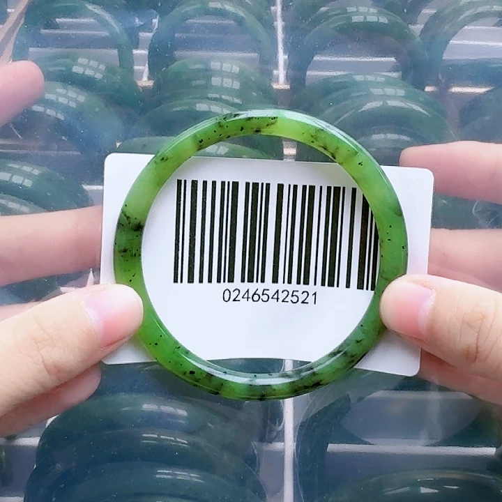 和田玉（碧玉）手镯未镶嵌5758微瑕