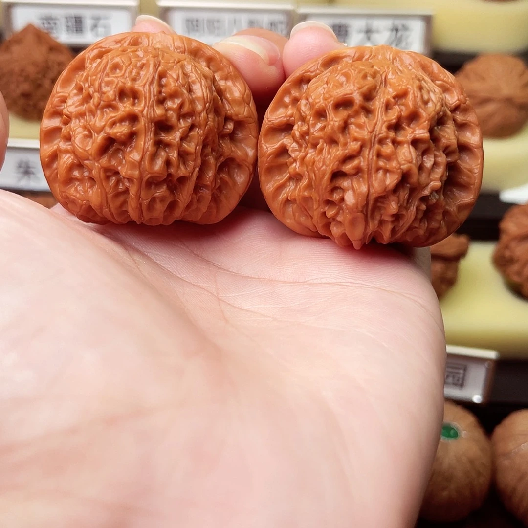 文玩核桃吊坠血麒麟40尺521