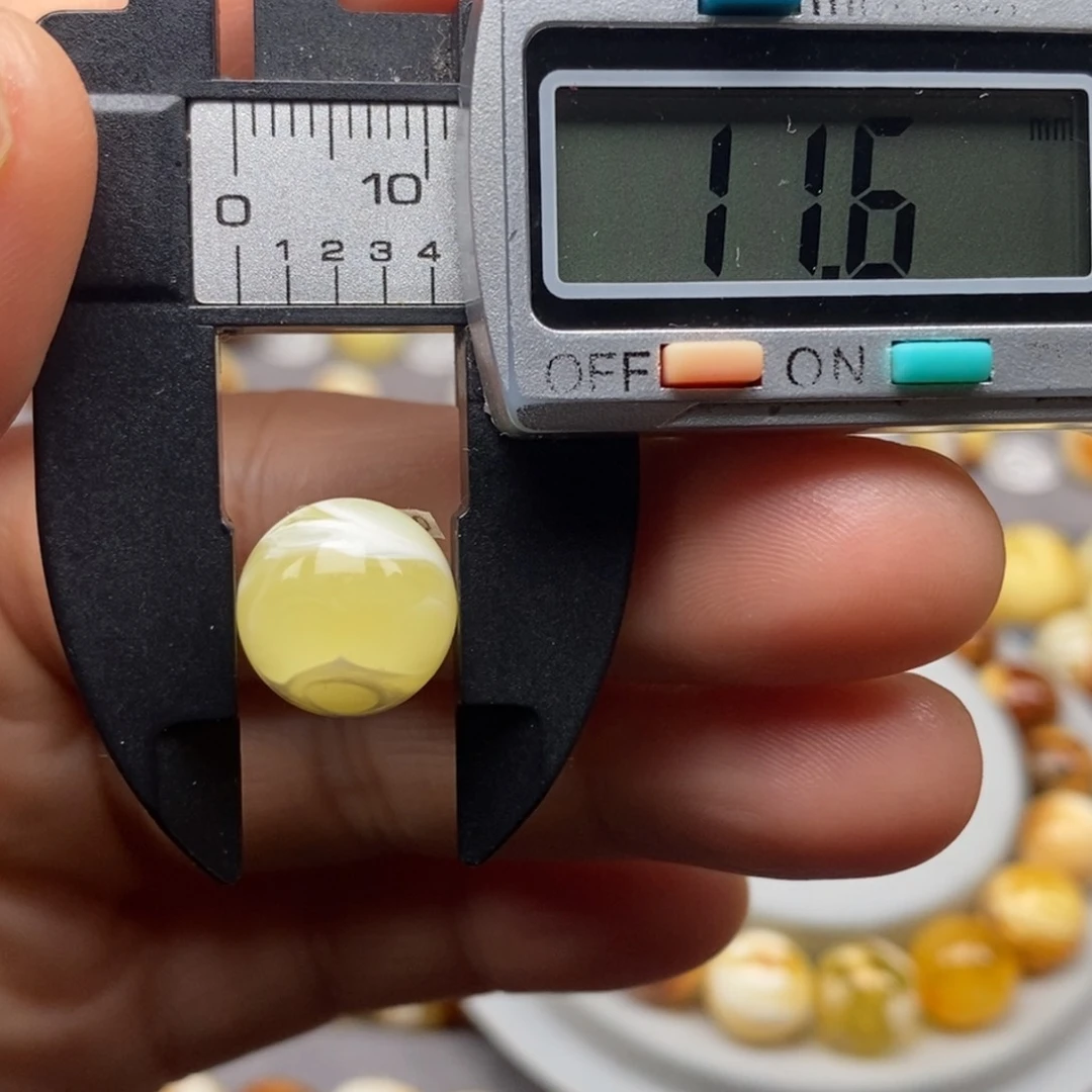 未镶嵌琥珀戒指圆珠