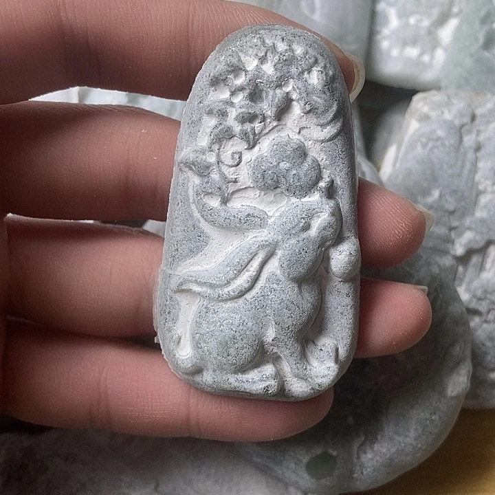 定制翡翠未镶嵌翡翠