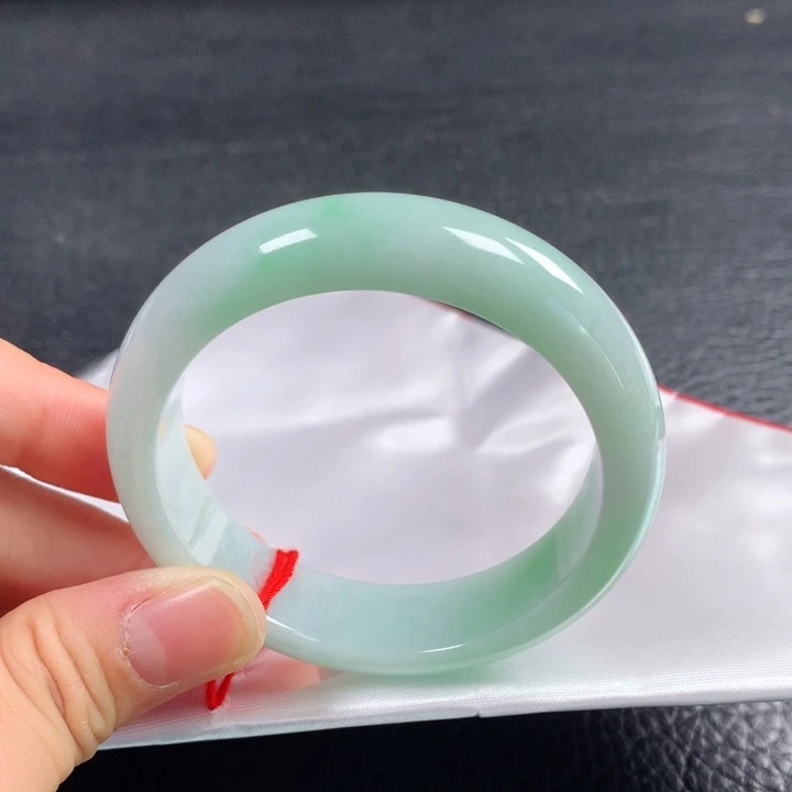 萌***n未镶嵌手镯翡翠53圈