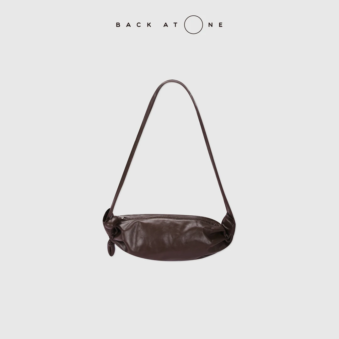BACKATONE“咖啡豆”LEM*松弛感斜跨油蜡皮可颂包 BFF-8FM702K-K