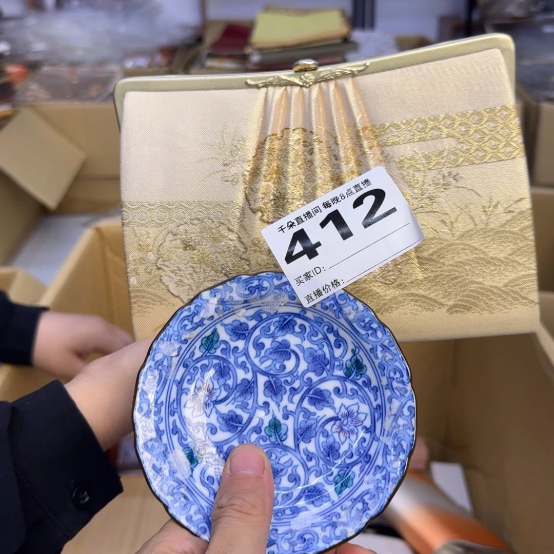手工艺品琉璃云**里小雨