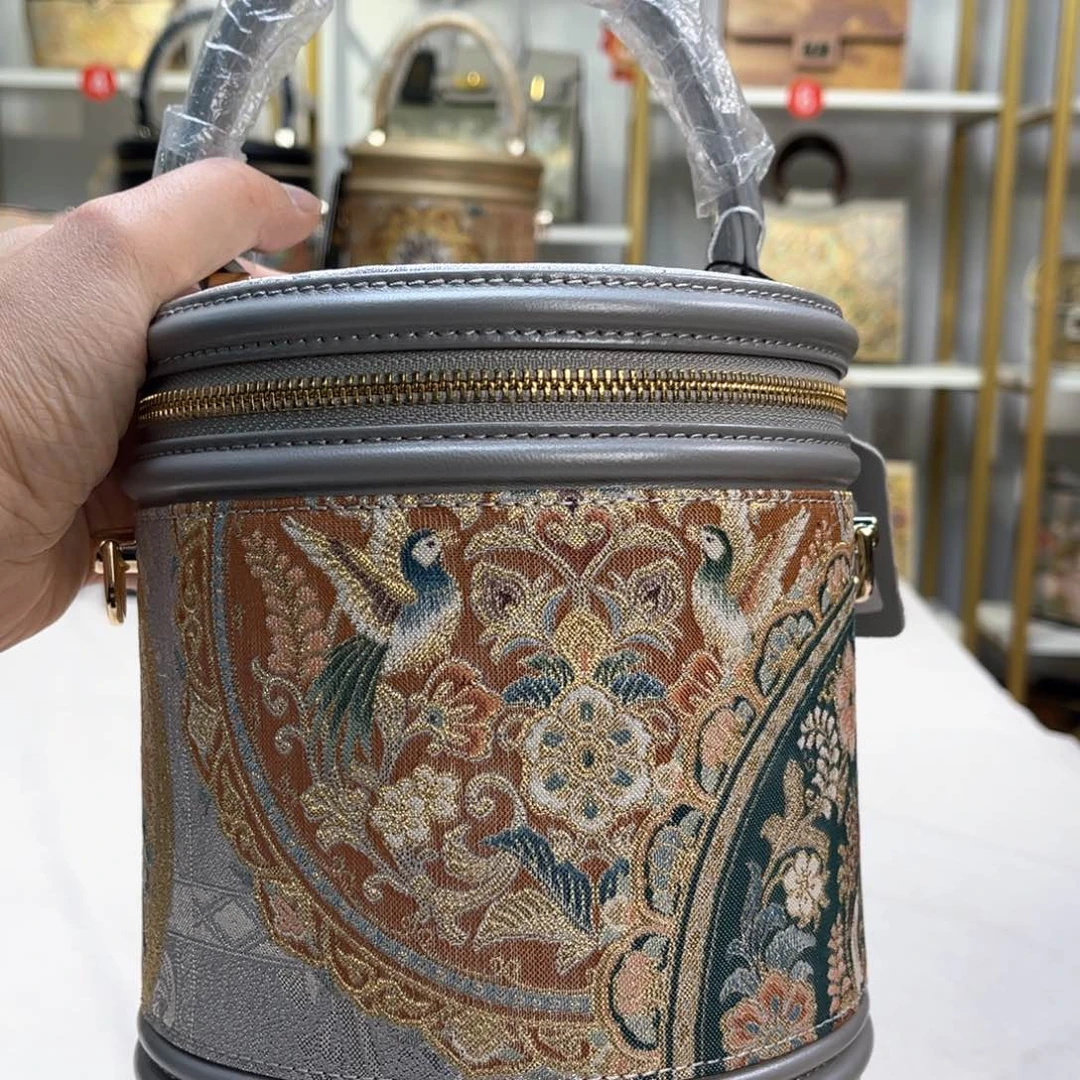 织绣微瑕浮力大漏