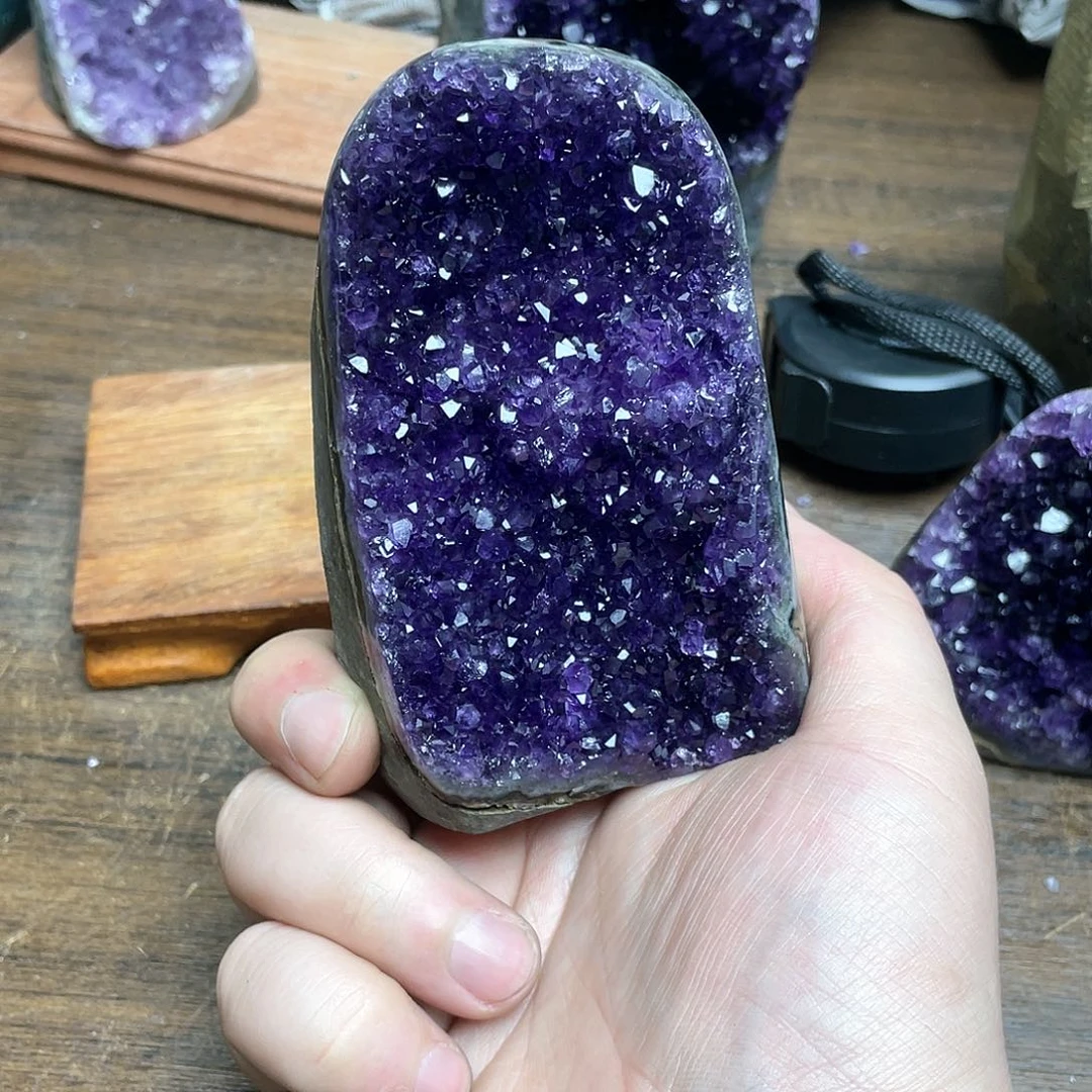 紫晶大型摆件（非配饰）未镶嵌