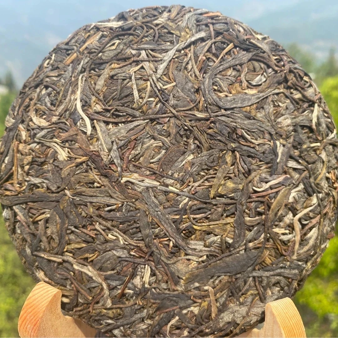 【一人之下】2015年米地 普洱茶 老生茶 饼茶 200g