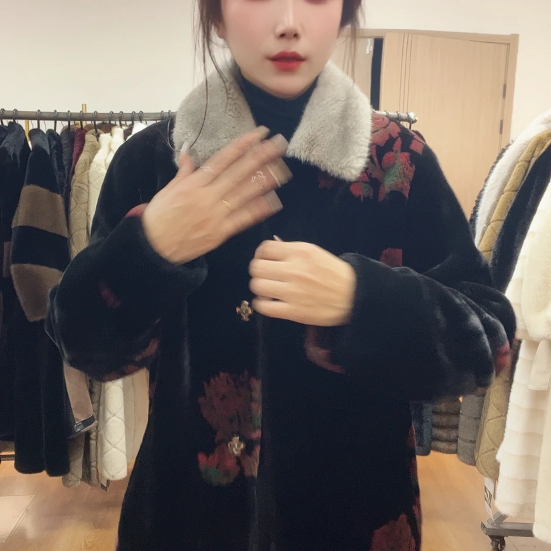 36号皮毛一体外套