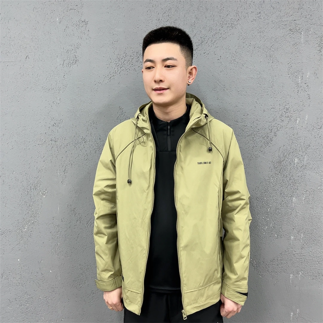 百搭潮款上新帅气时尚春季新款连帽外套款号8853