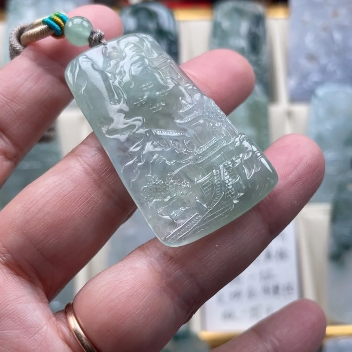 翡翠未镶嵌挂件玉