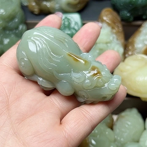 颈饰未镶嵌和田玉黑*