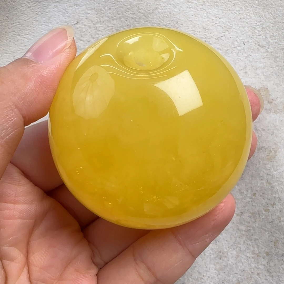 蜜蜡未镶嵌珠宝奇石