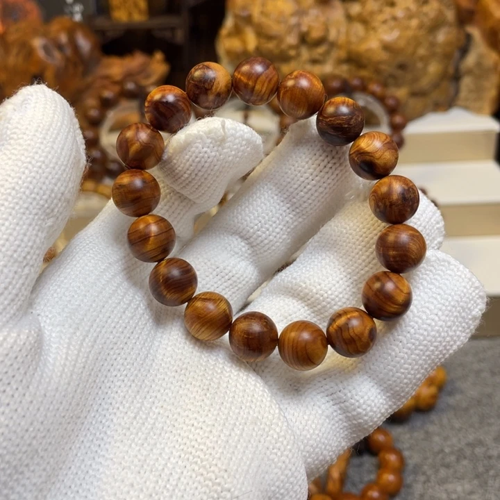 柏木（崖柏）太行崖柏1.2陈化黑金变异榴龙胆闪电香料