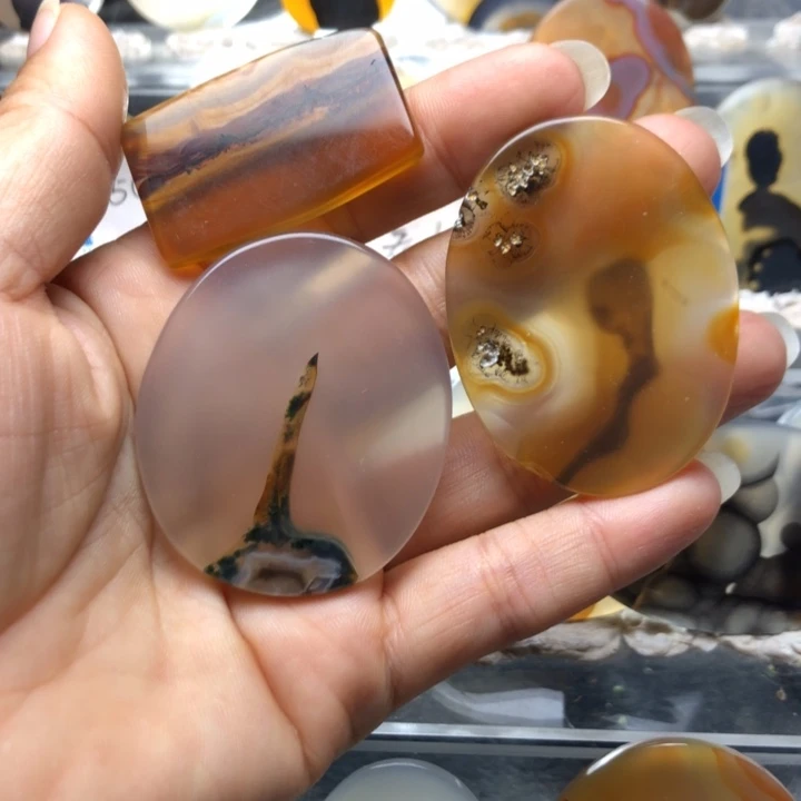 合金玛瑙/玉髓珠宝奇石65有瑕