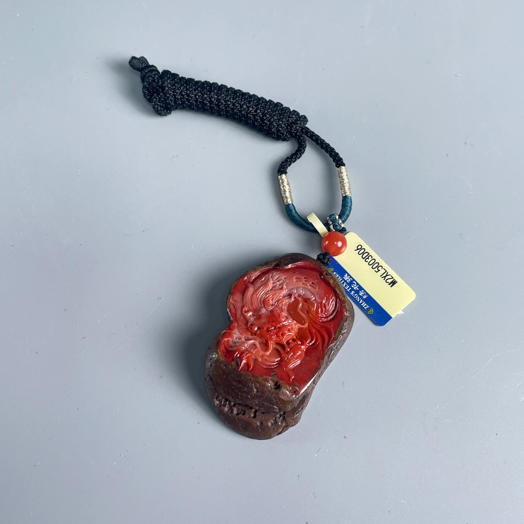 20世纪中后期南红包浆料龙雕件-M2XL5003D06/挂坠/摆件/绣花张