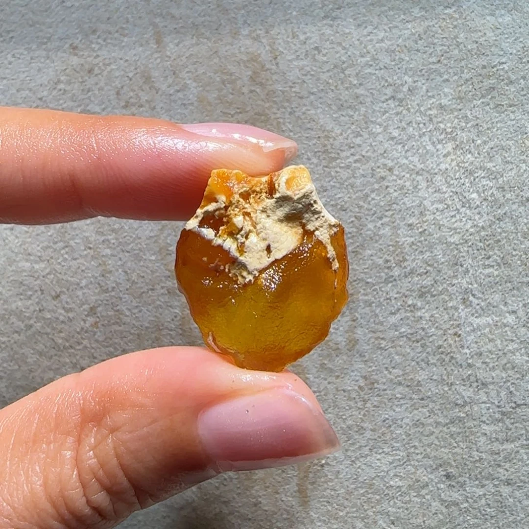 未镶嵌定制琥珀阿**烨专拍