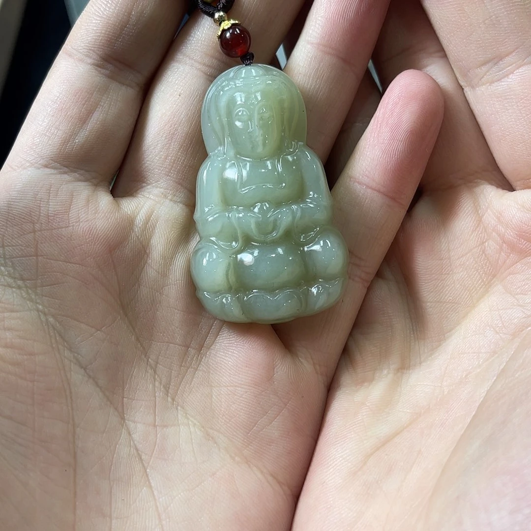 和田玉新疆且末钢板料观音未镶嵌