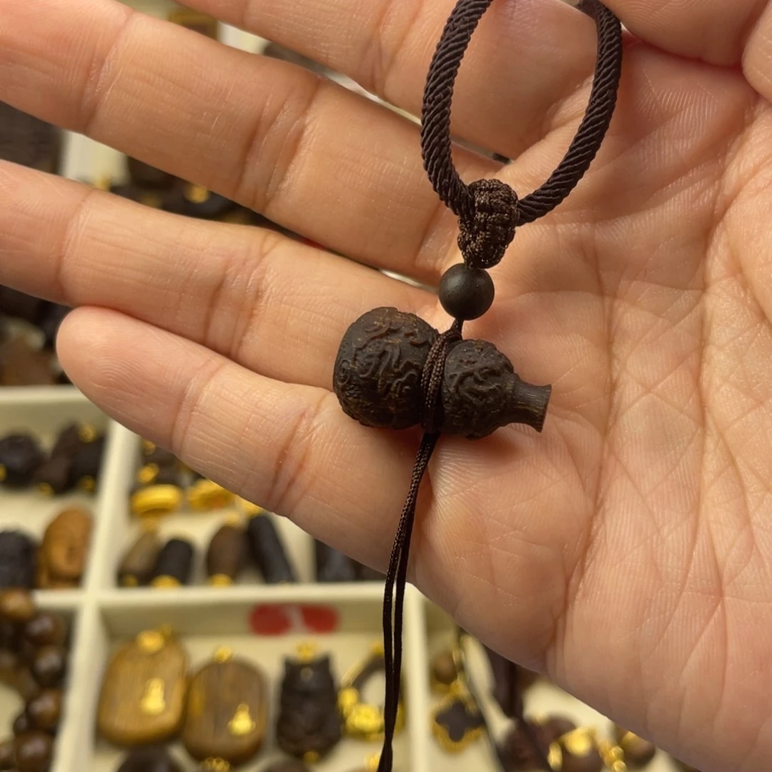 木质类葫芦脖挂吊坠一套