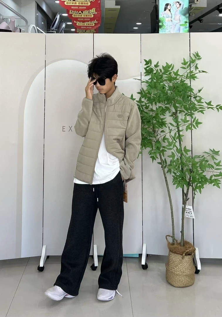 猫有范2025秋冬羊毛蚕丝气绒服青少年云感3.0防风加厚外套8801
