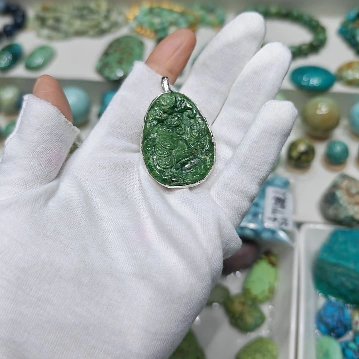 绿松石未镶嵌原矿绿松石