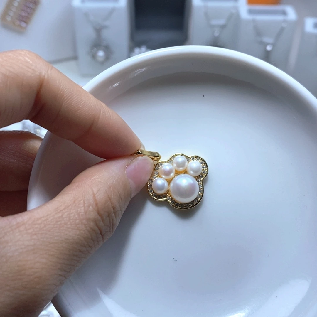 淡水珍珠耳饰未镶嵌