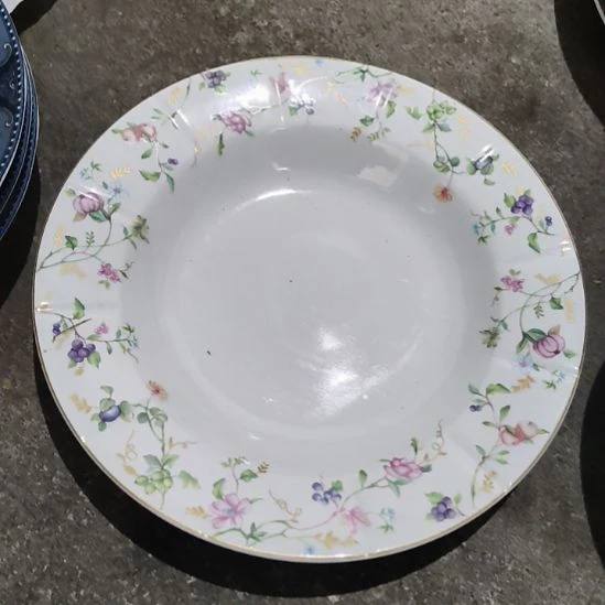 r***睿瓷陶瓷盘子口尽22.5里米四个