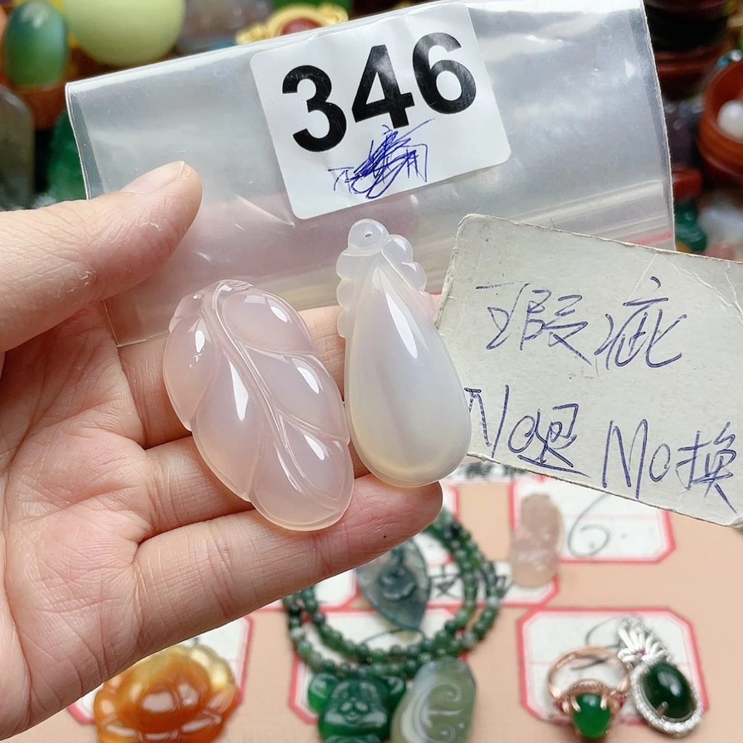 合金颈饰玛瑙/玉髓梅****店