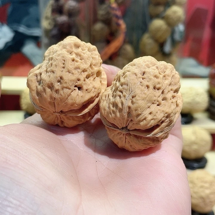 文玩核桃把件云铁9