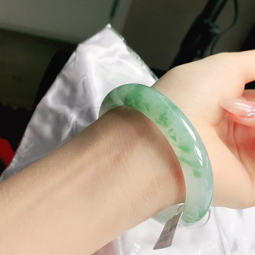 翡翠未镶嵌手镯缅甸天然a货翡翠手镯