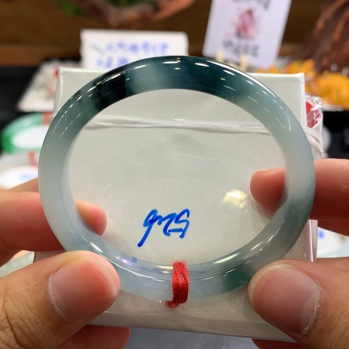 翡翠手镯未镶嵌2号