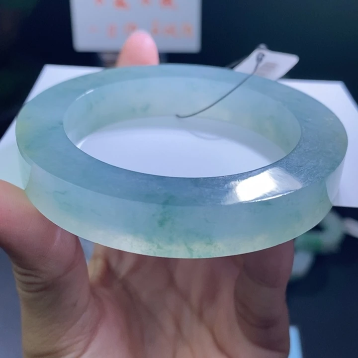 未镶嵌翡翠定制翡翠