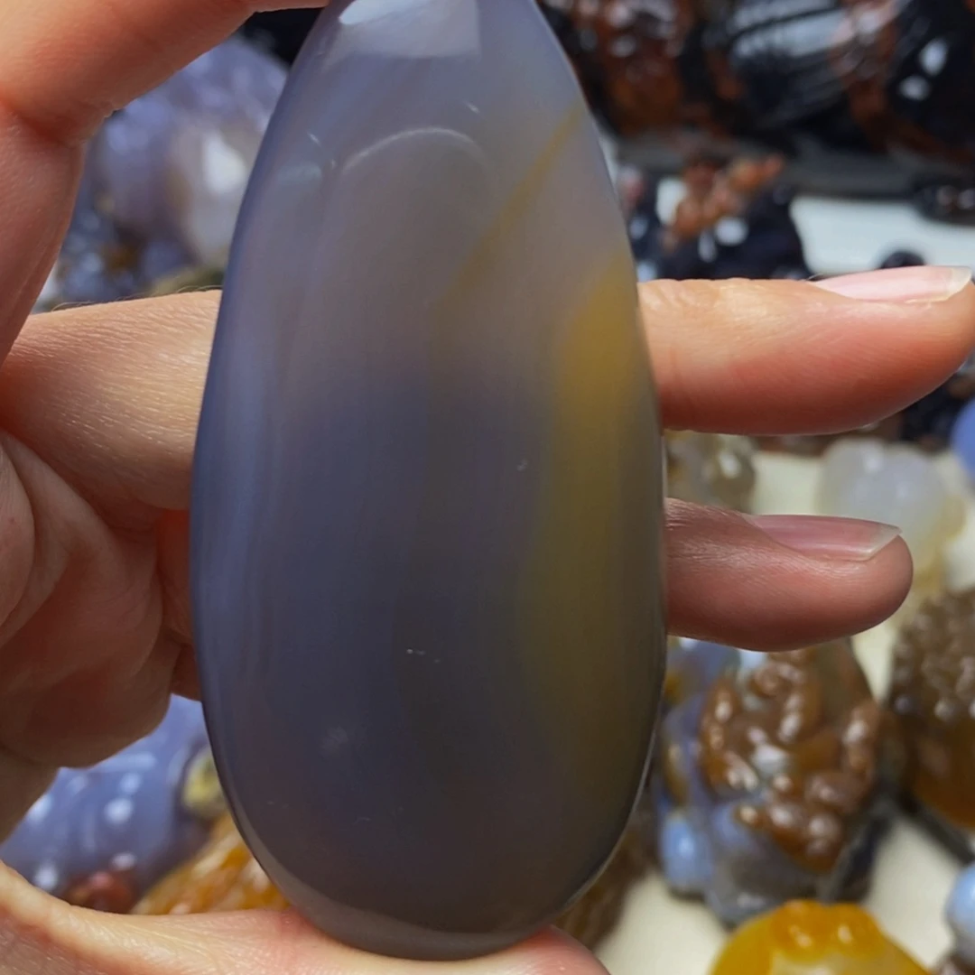 玛瑙/玉髓手把件未镶嵌