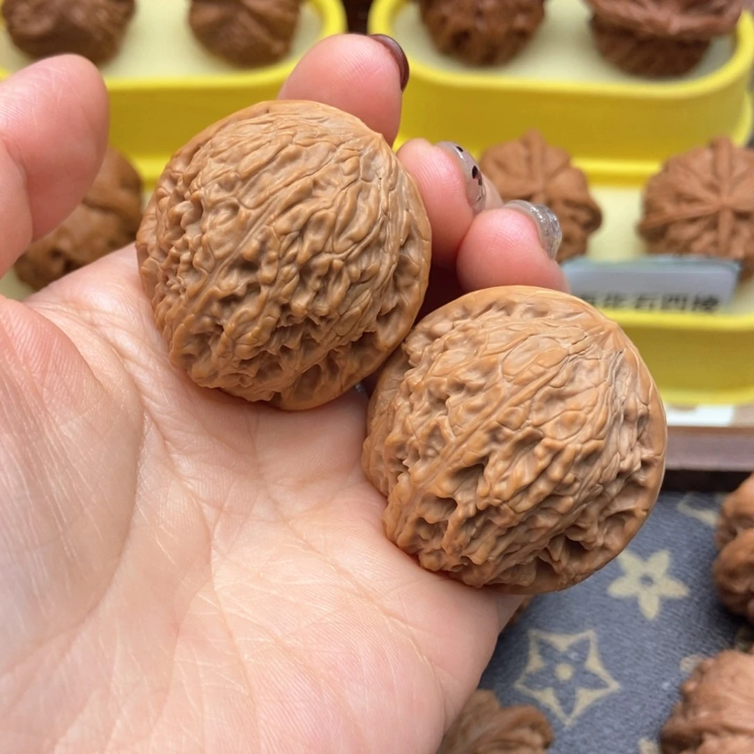 吊坠文玩核桃39尺精品绣球