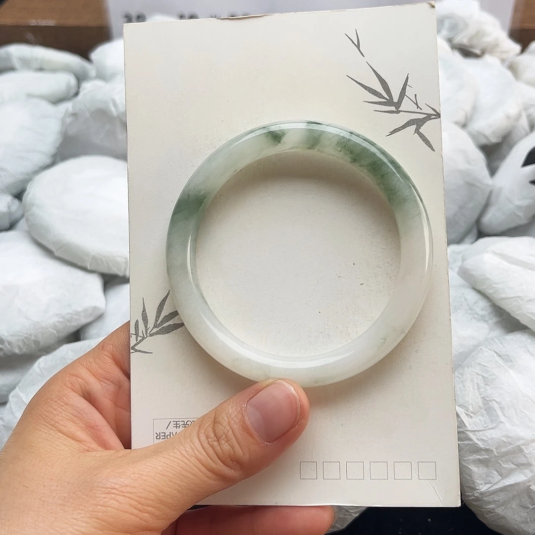 未镶嵌手镯石英质玉26