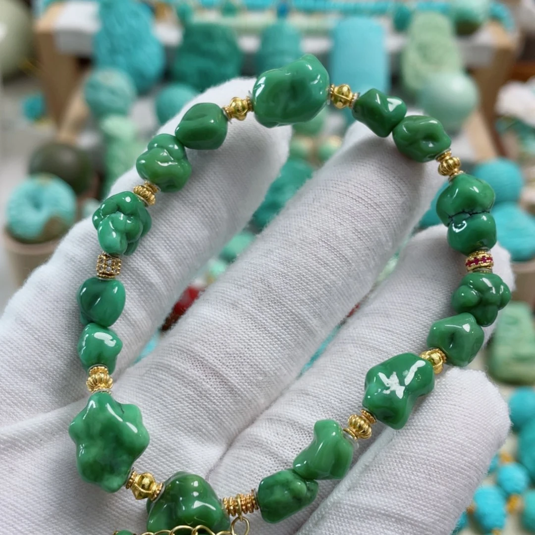 绿松石未镶嵌珠宝奇石