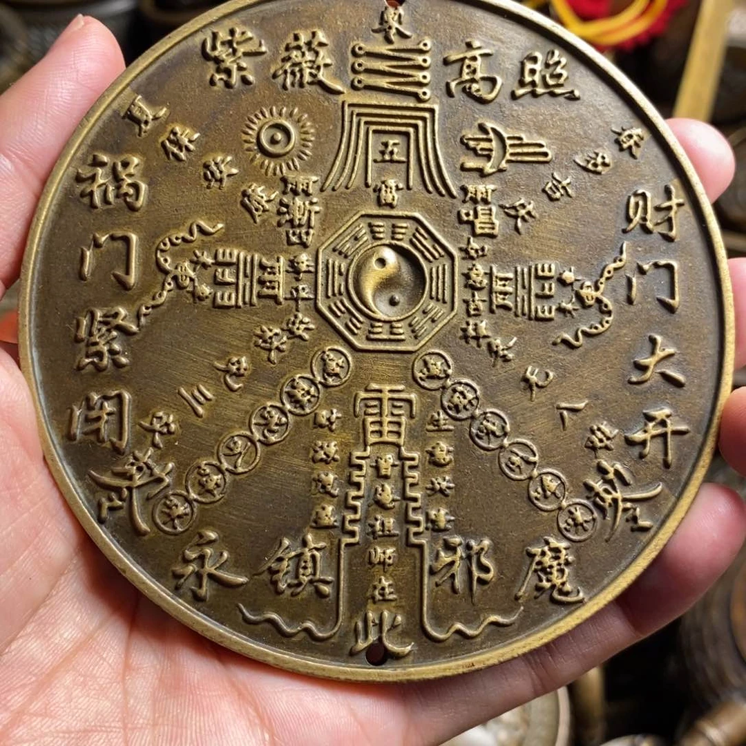 精美铜器做工精良