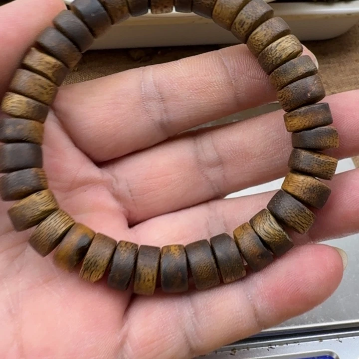 向***、沉香手串张勺子手串10克加