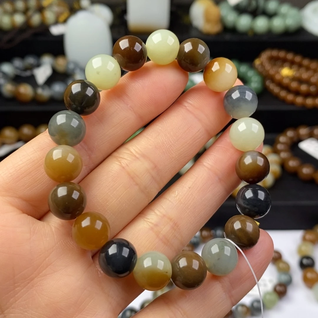 和田玉手串未镶嵌平**?