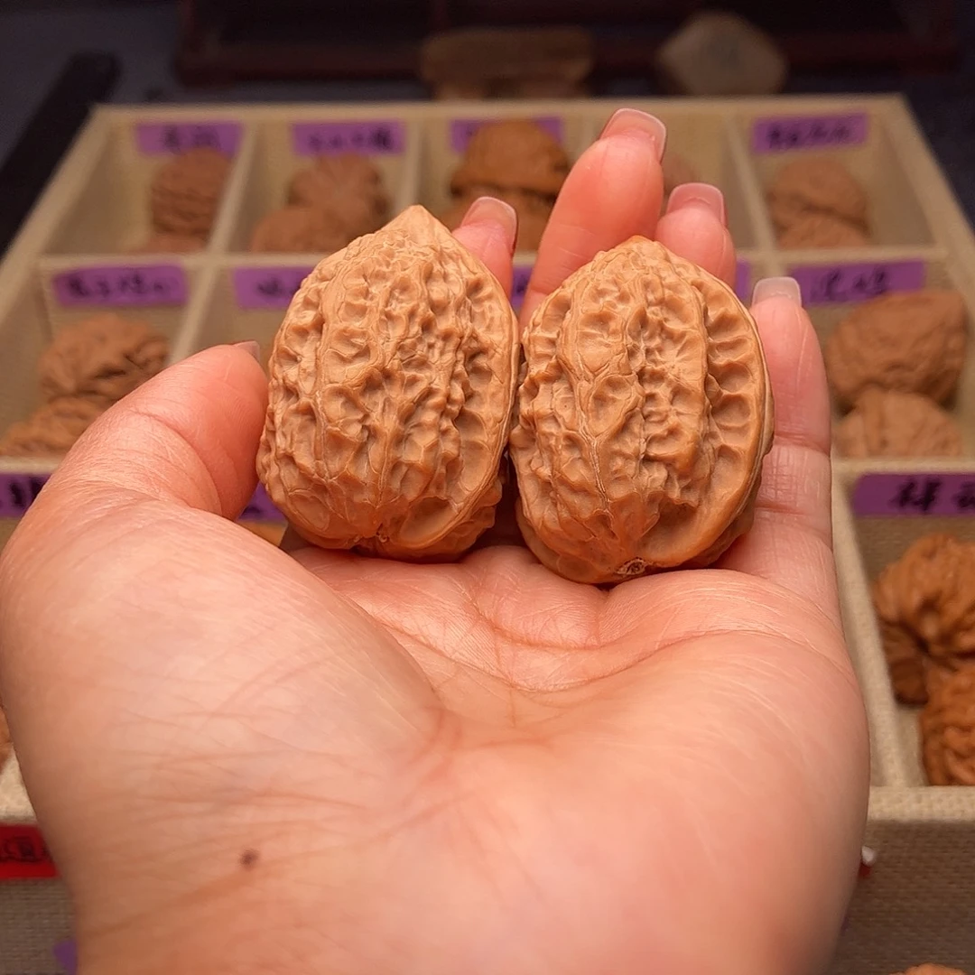 w***.文玩核桃吊坠沈鸡