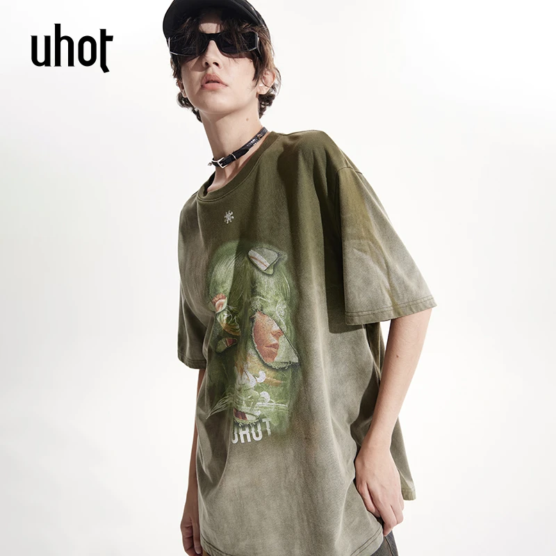 uhot 军绿泥炭藓色廓形喷色印花圆领设计落肩宽松T恤女 UWWS3T194