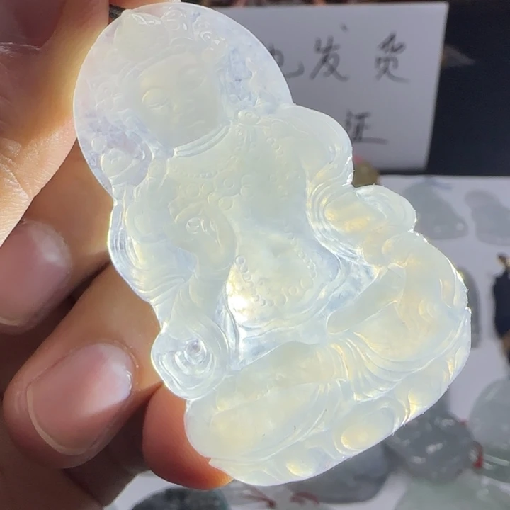 颈饰未镶嵌翡翠度母