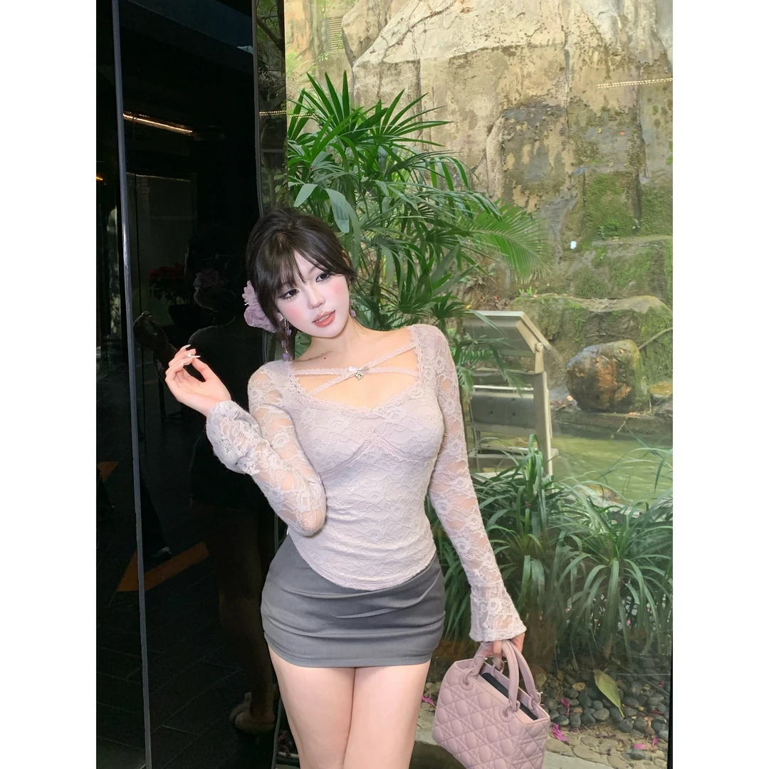 现现MengFairy【智性缪斯】纯欲设计感蕾丝长袖修身上衣4305M